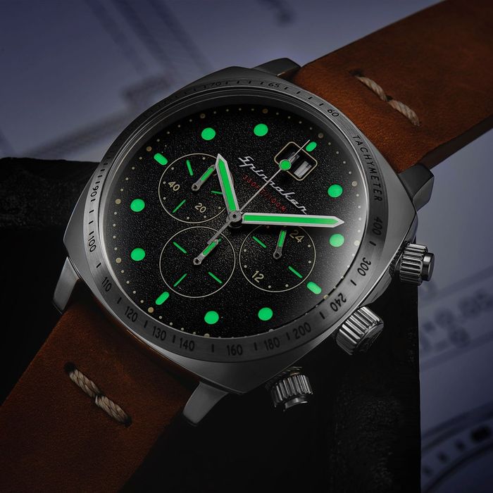 Spinnaker hull chronograph
