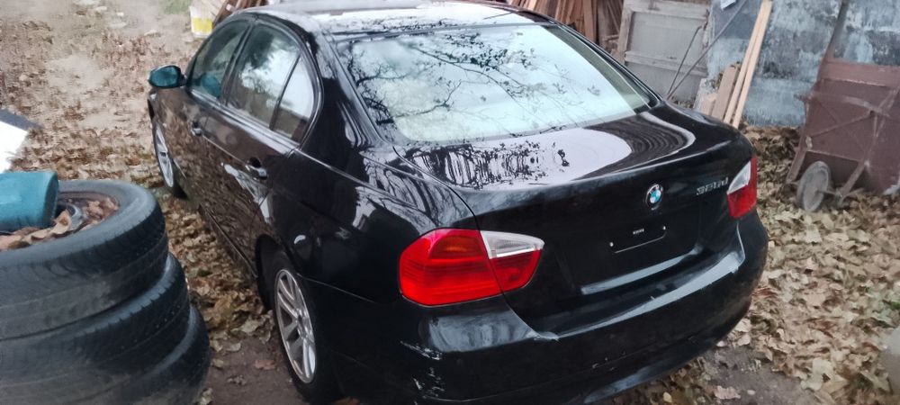 Продавам BMW E90  на части