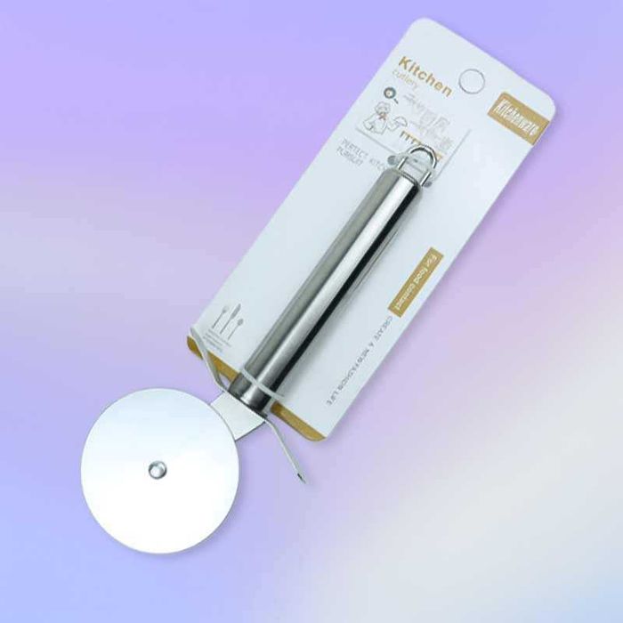 Резачка за пица с въртящо се острие от неръждаема стомана