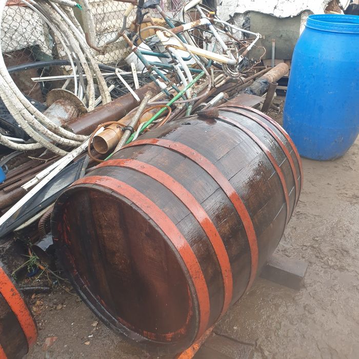 Vand butoaie si tăcitori vinn