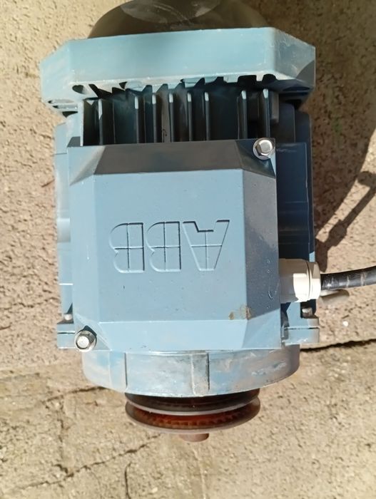 Трифазен електромотор АВВ  2.2 kw
