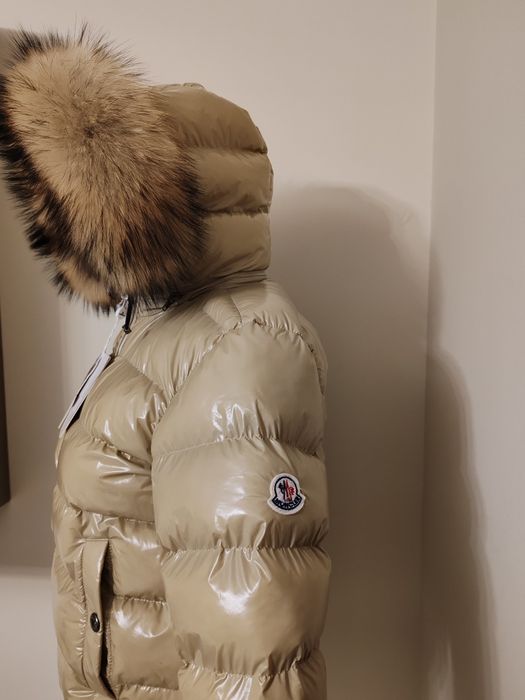 Geaca nouă de damă