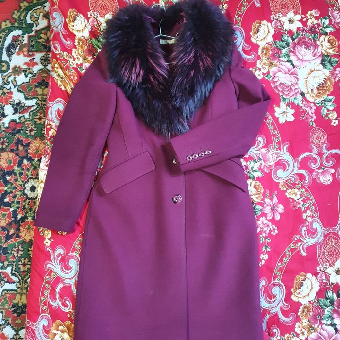 Ayollar qishki paltosi