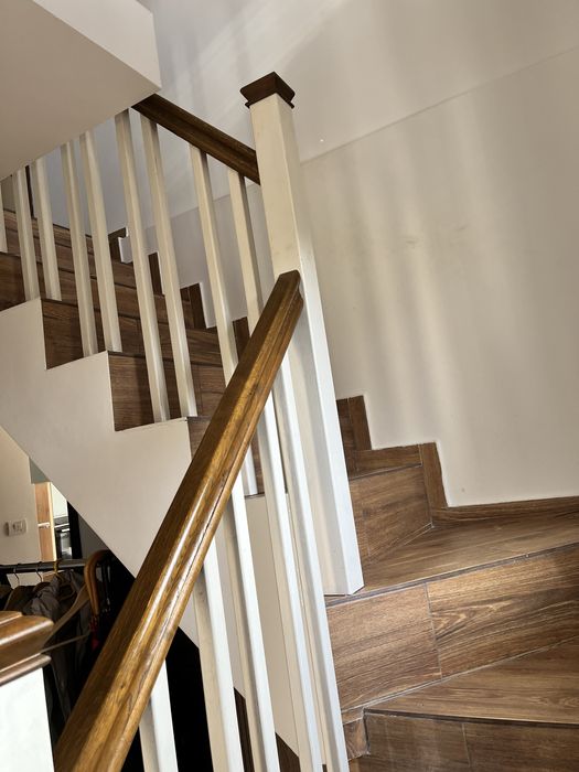 Casa de vanzare in zona linistita, teren 573mp