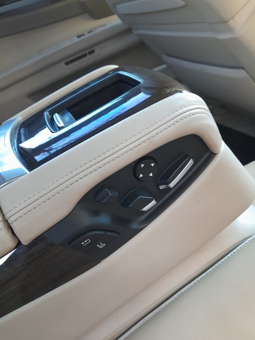 Bmw f01 750Li на части!