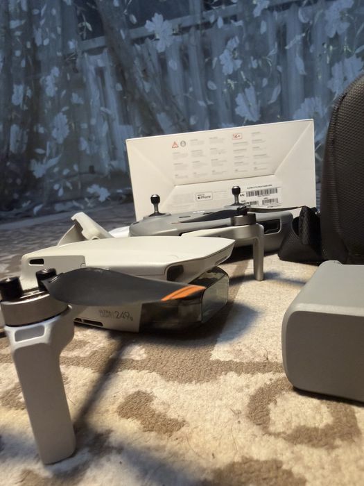Дрон dji mini 2 combo