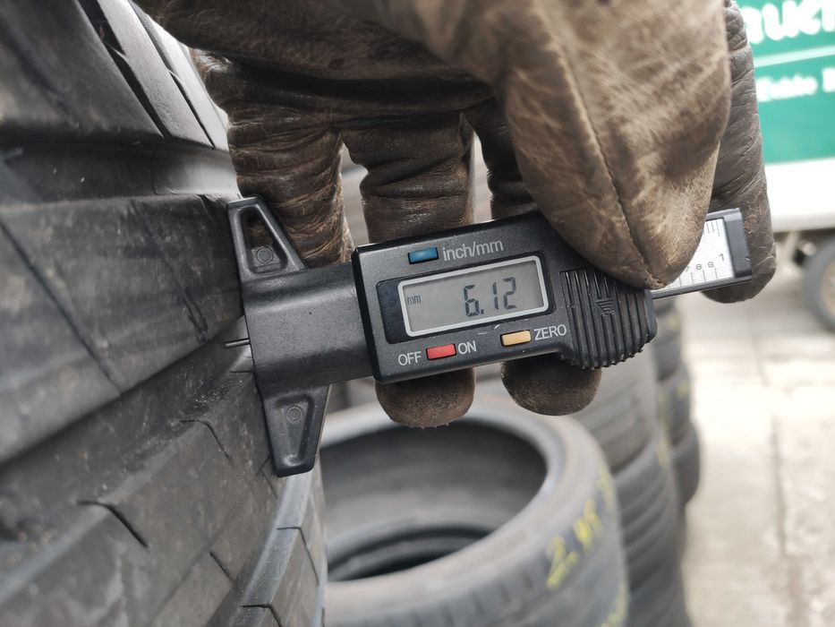 4бр Летни гуми 235 65 17 - Michelin