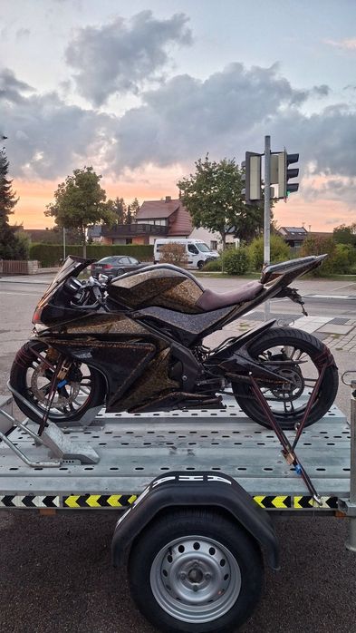 Yamaha yzf 125 unicata CARBON FORGED