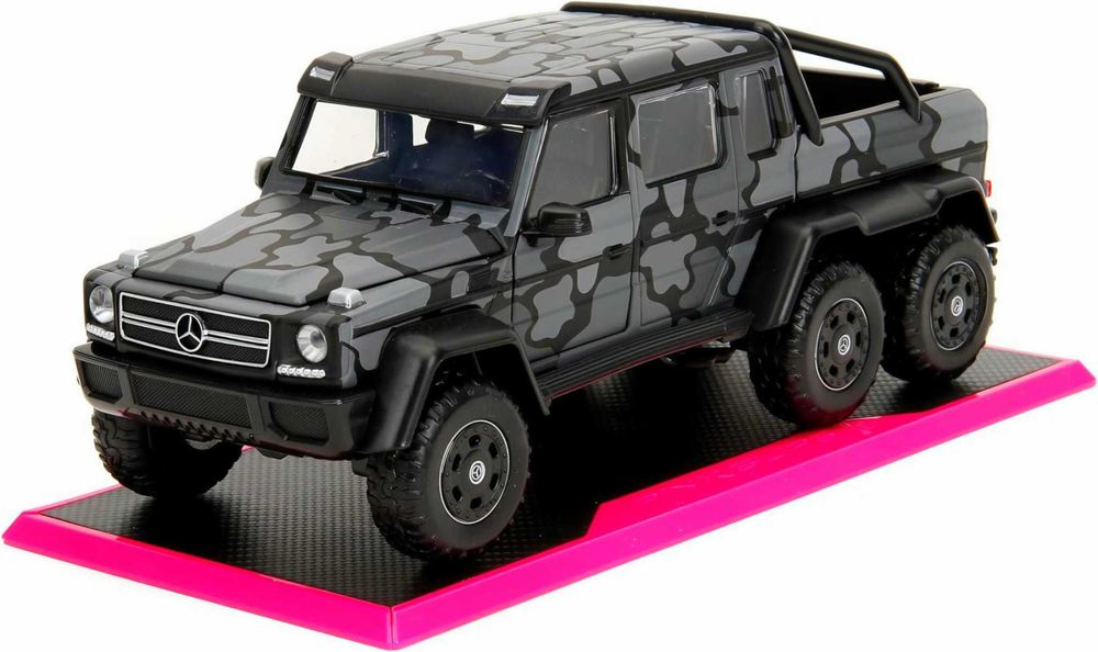 Macheta Mercedes-Benz G63 AMG 6×6 1:24 Jada Toys Pink Slips
