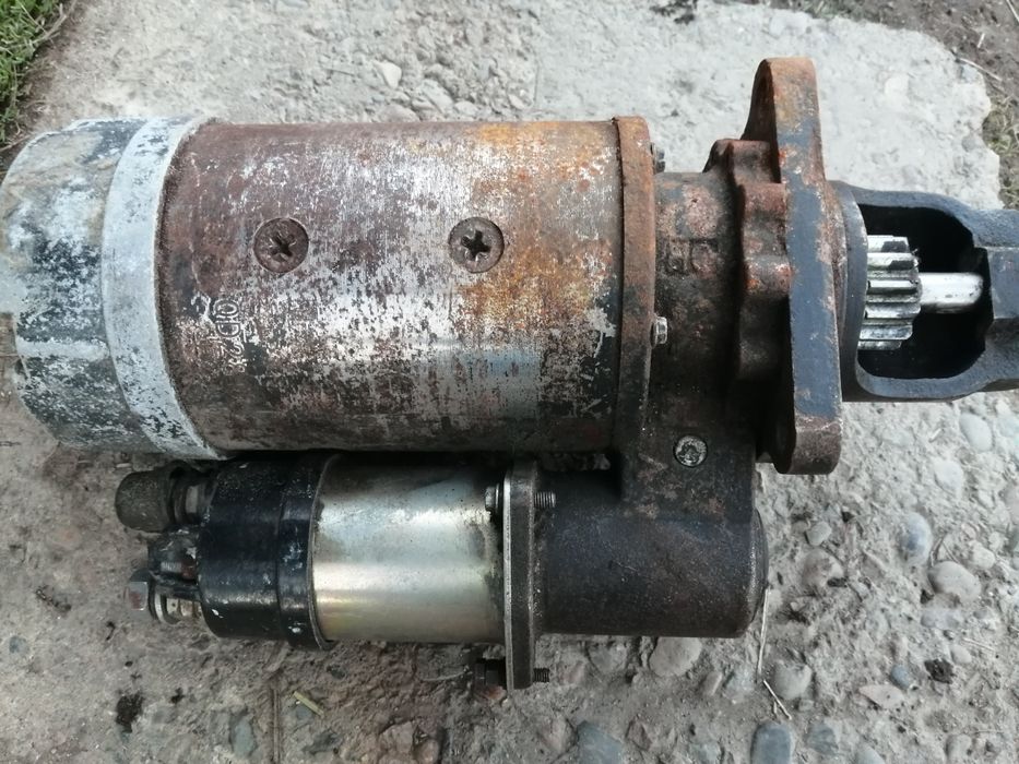 Продам стартер б/у