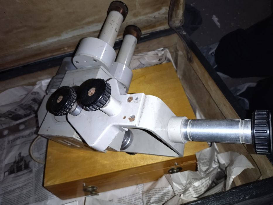 Микроскоп продам