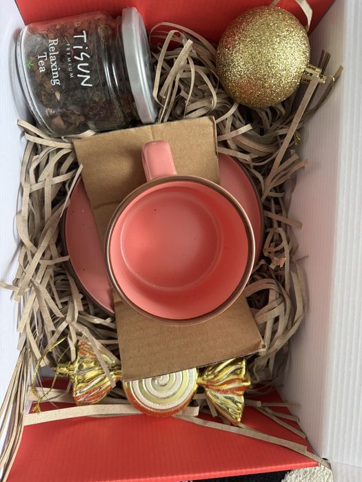 Продам новогодние боксы