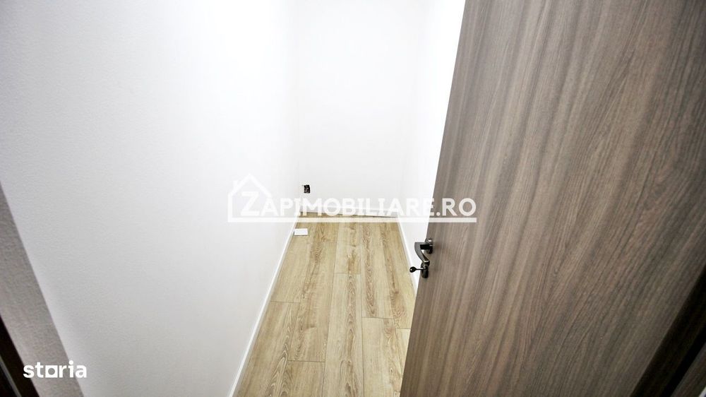 Apartament 3 camere,2 terase,2 băi,95mp,zona Centrală