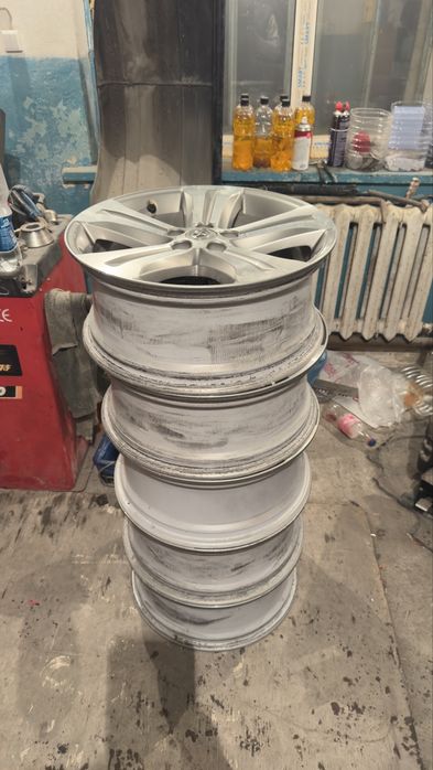 Продам оригинал диски тойота хайландер