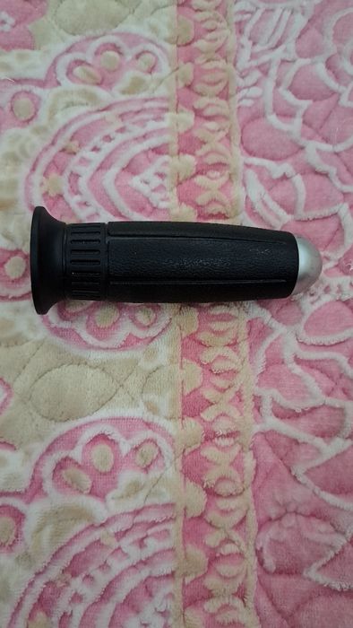 Мотозапчасти ( ручки, зеркала)