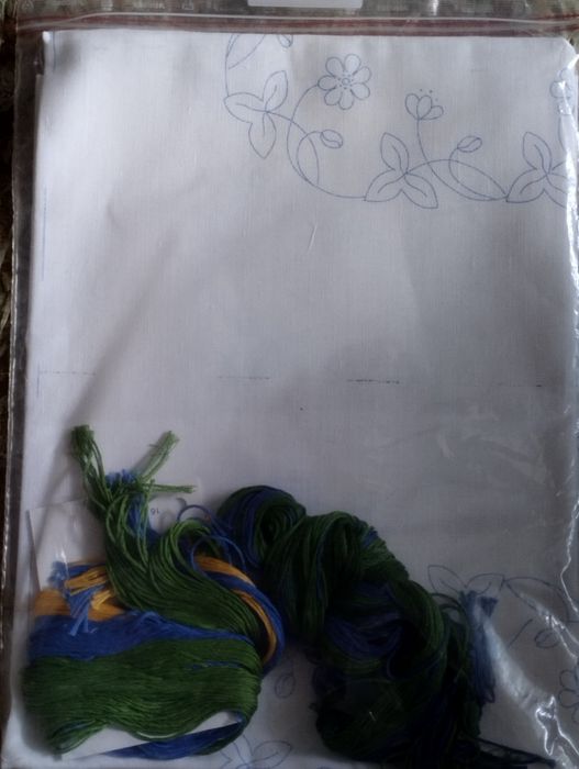 Набор для вышивания гладью.