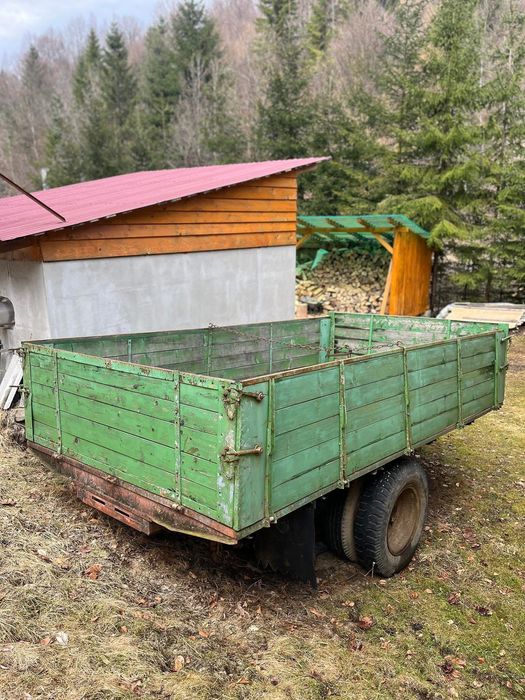Vând remorcă pe o axă