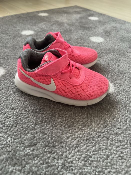 Pantofi Nike Tanjun marime 25