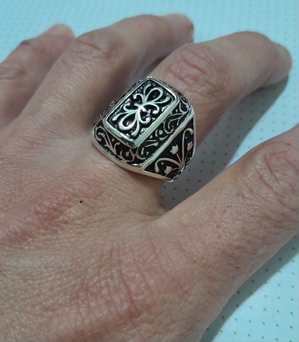 Кольцо мужское серебряное.Перстень.