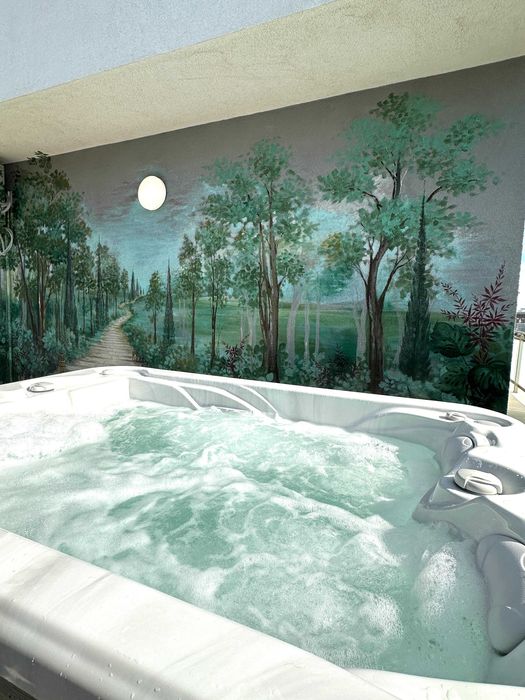 Penthouse amenajat modern- Jacuzzi -parcare acoperita-zona Mehala