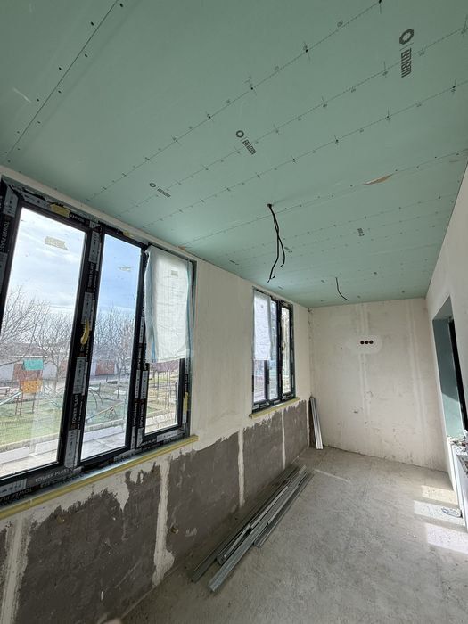 Тойтепа продается квартира 3 комнатная  общая площать 76