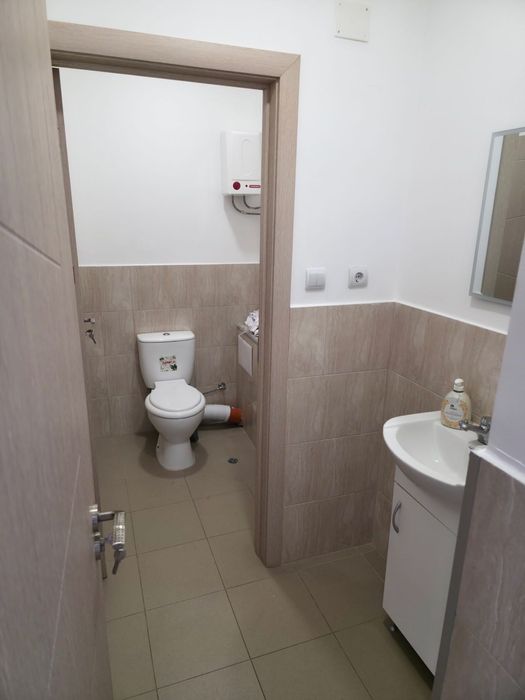 Дава се под наем Магазин в Стара Загора, Била - 1100 кв.м за 598.23 € - Снимка #2