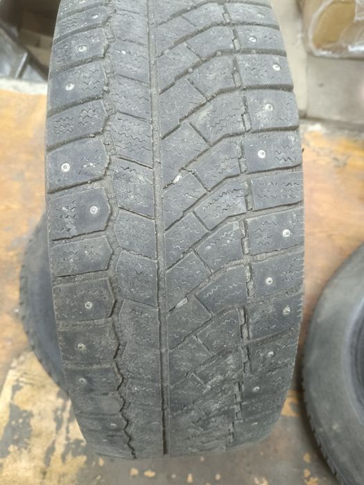 Шины зимние 205/65 R15