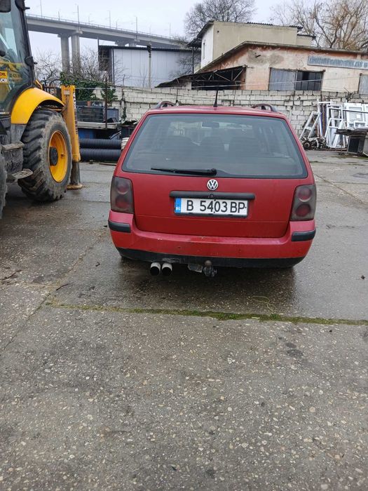 ЗА ЧАСТИ Автомобилът Volkswagen Passat 1.9 tdi