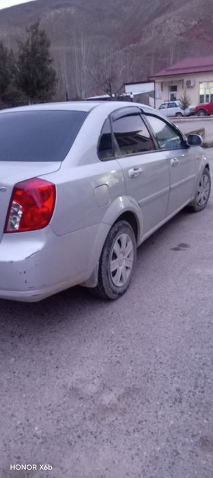 Lasetti sotiladi zur moshincha aybi yuq