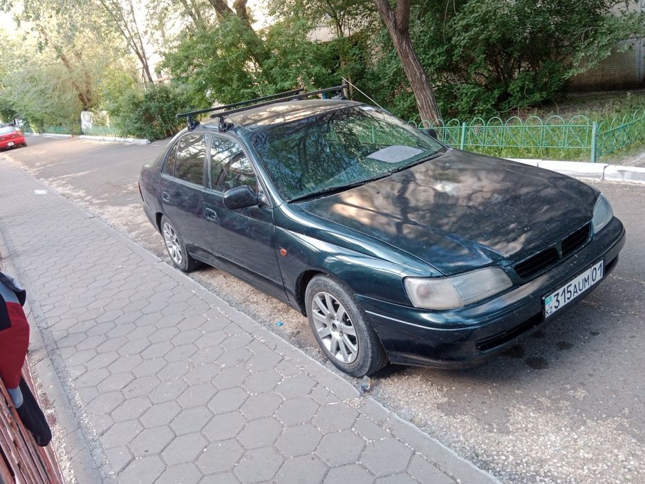 Тойота Карина е об 1.6