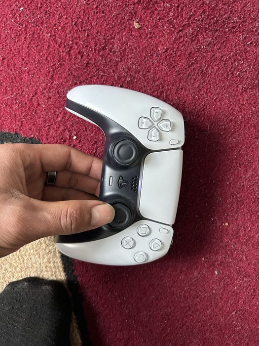 Продаю джостик на пс 5