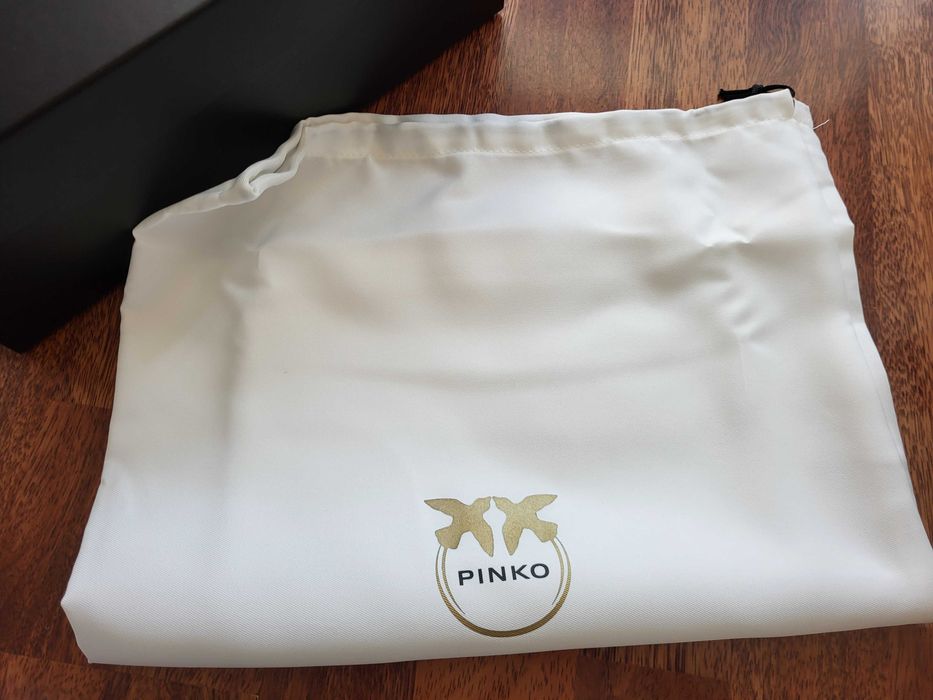 Нови оригинални обувки Pinko