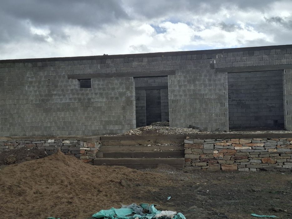 Недостроенный дом