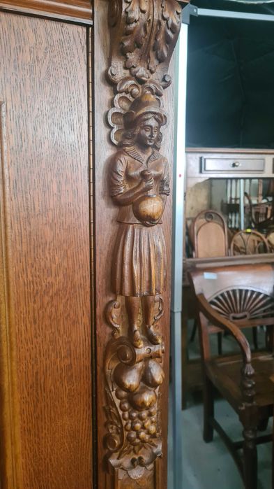 шкаф дърворезба гардероб внос от Европа