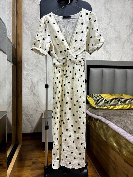 Брендовые вещи JUST, BERSHKA