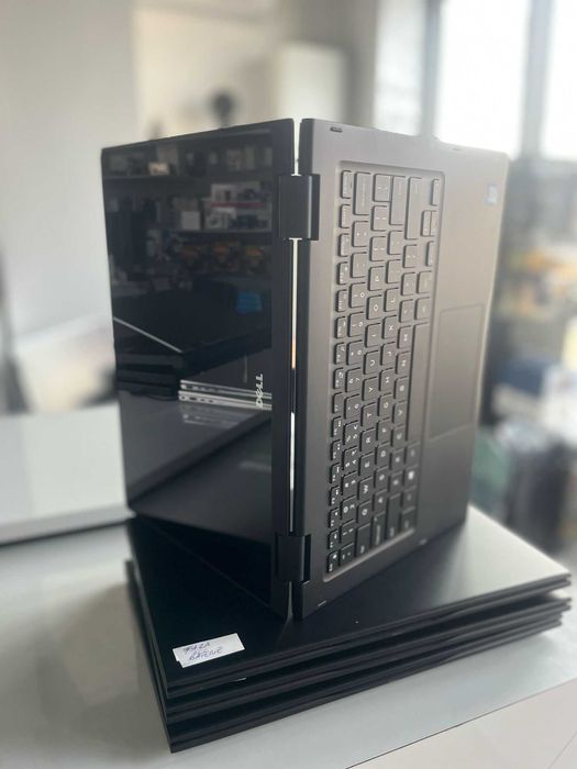 Dell Latitude 3390 2-in-1 i5-8350u-16Gb ram-256Gb Ssd