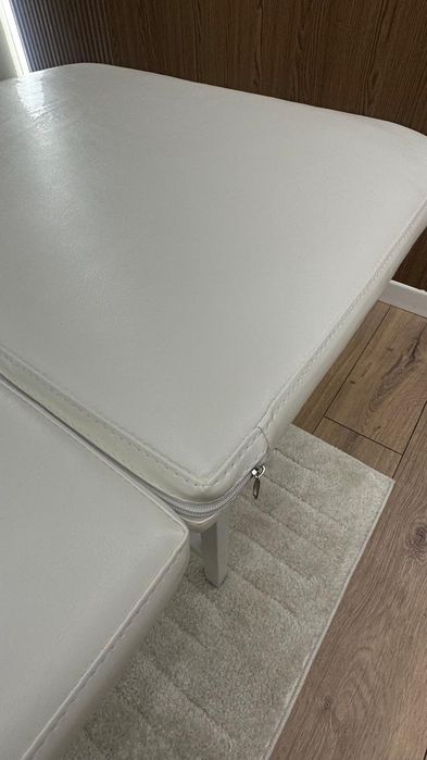 Кушетки для салонов