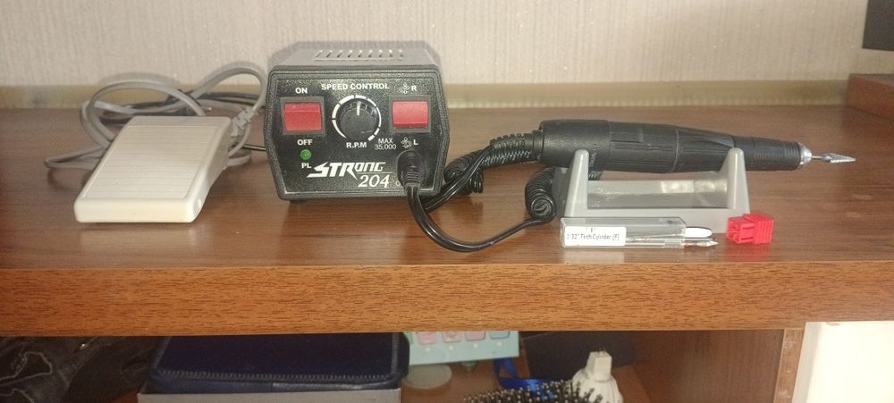 Машинка маникюрная