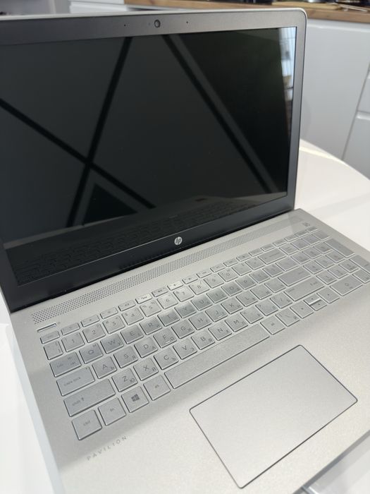 HP Pavilion 15-cd000nu | AMD A12 | 12GB RAM | 256GB SSD | Radeon 530 |
