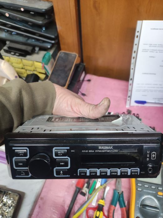 Магнитофон сотилади