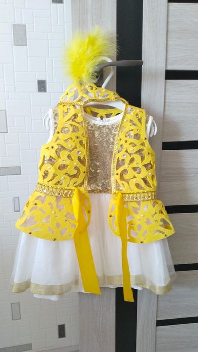 Продам детские костюмы