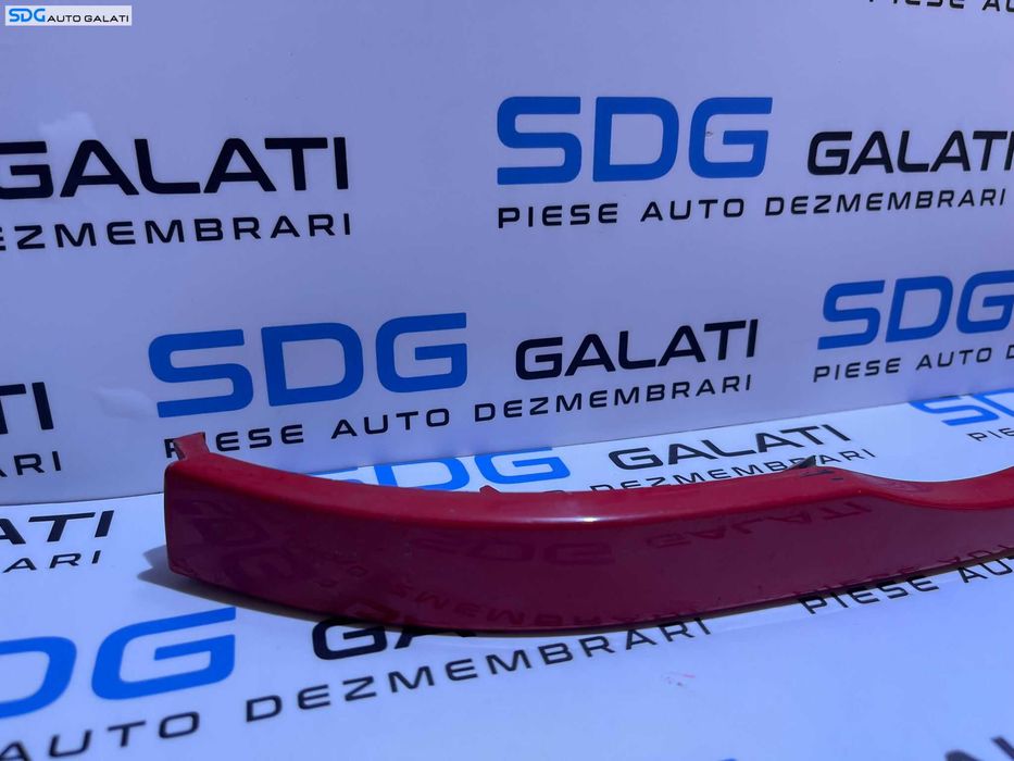 Ornament Grila Bandou Sub Far Dreapta BMW Seria 3 E46 Non Facelift 1998 - 2001 Cod 8208482 [V0252]