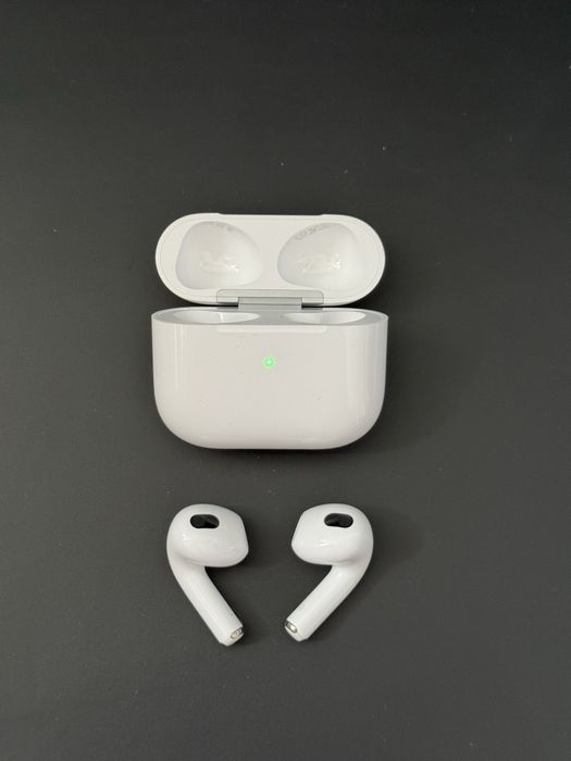 Airpods 4 / Чисто нови безжични слушалки