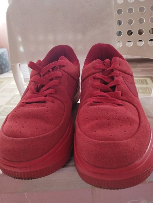 Кроссовки новые 38р