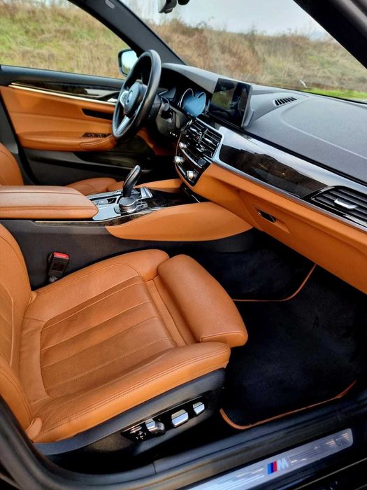 BMW G30 Xdrive / M Pack / Distronic / Ventilație / Cheie Digitală