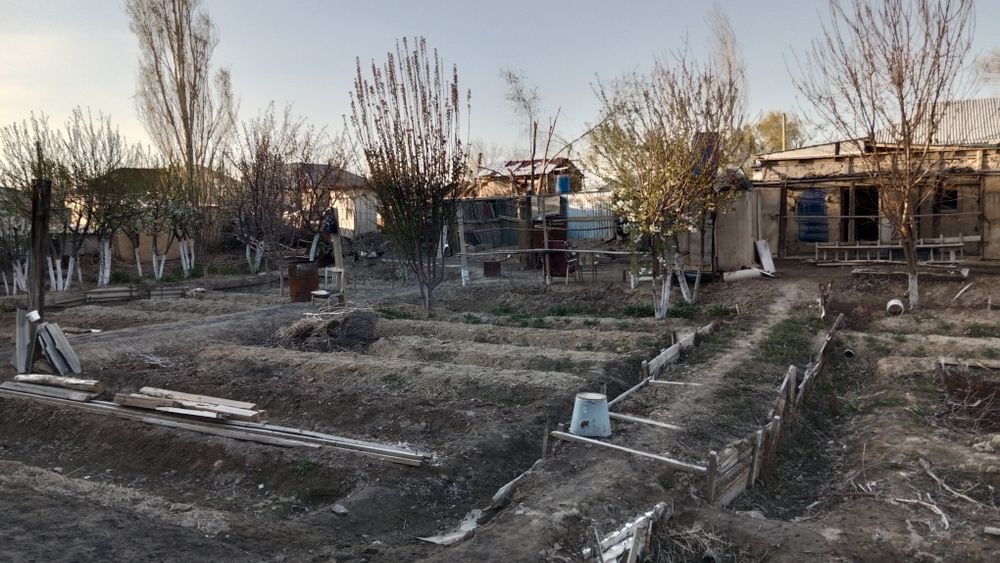 Частный дом, за линией