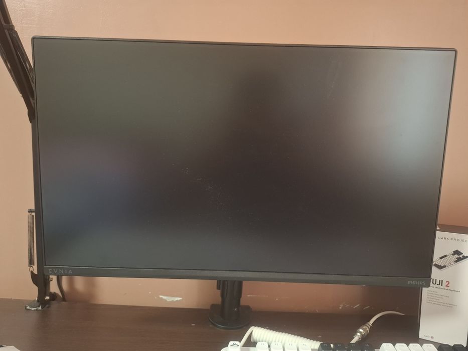 Продавам всичко от снимките.