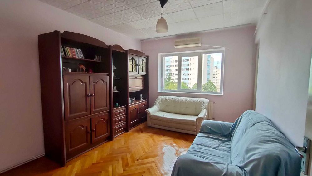 Vând apartament 2 camere, str. Minerului
