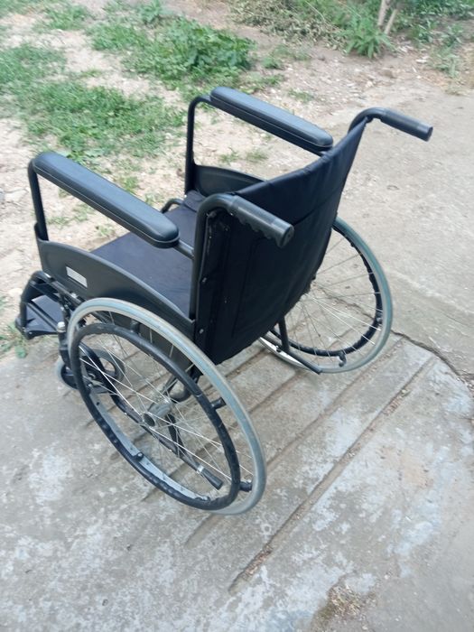 Cărucior pentru invaliditate