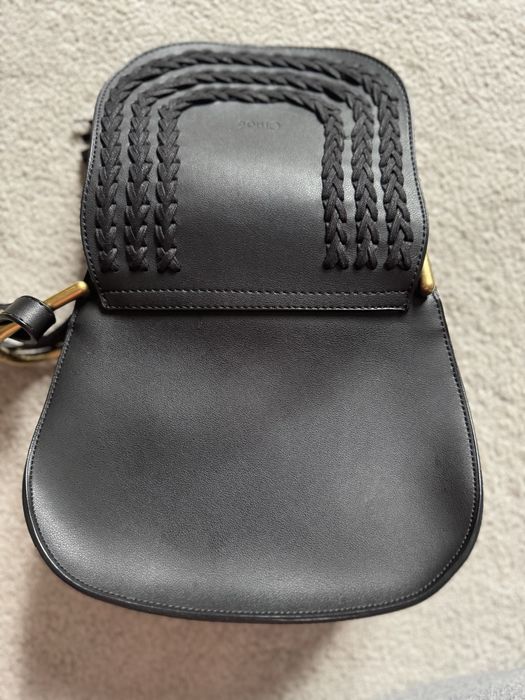 Черна дамска чанта